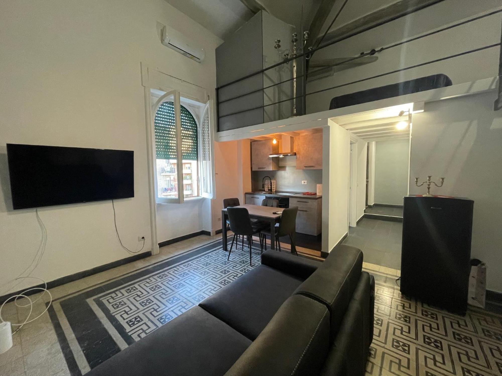 Re Di Loft Apartment *
